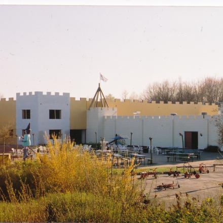 Braamt 2002 bouw binnenspeeltuin
